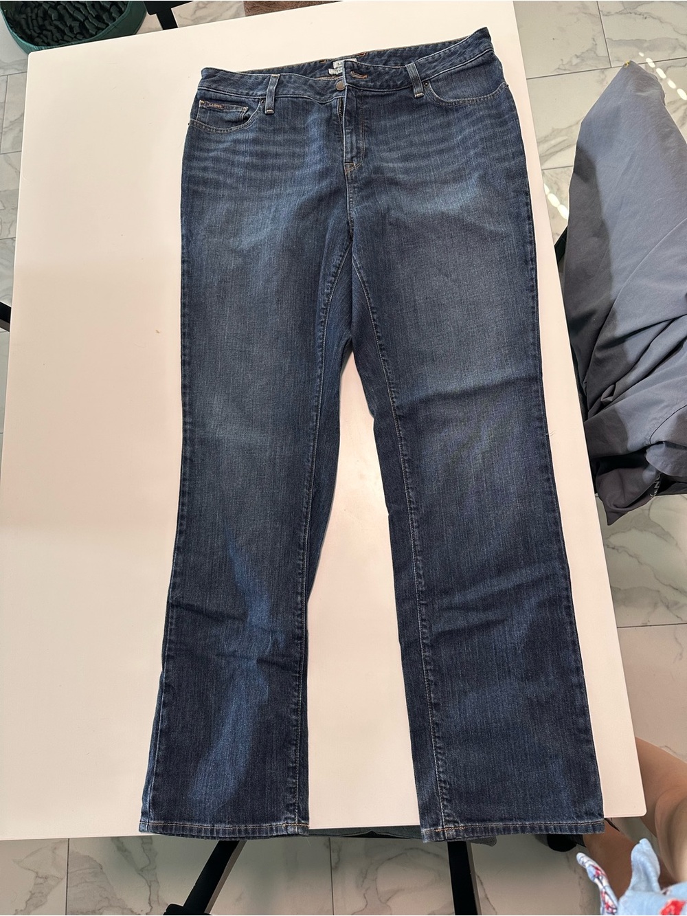 L.L. Bean Favorite Fit Women's Dark Blue Straight-Leg Jeans